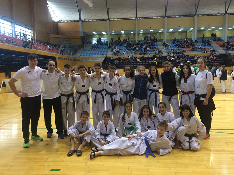 Media docena de metales para Navarra en el I Open de Baracaldo